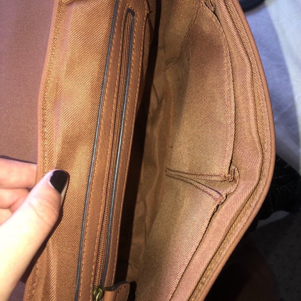 Purse - Picture 3 of 4